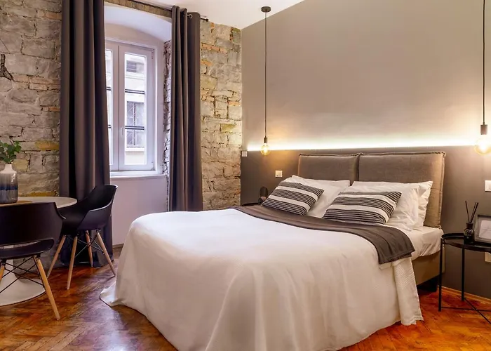 Romantic In The Heart Of *